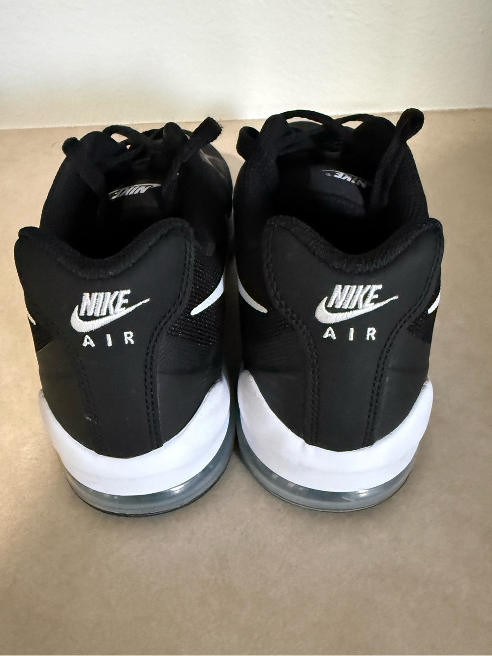 Nike black and white Air Max Invigor Sneakers